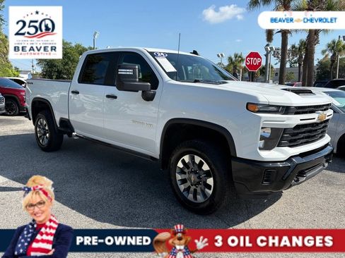 Used 2024 Chevrolet Silverado 2500 Custom w/ Custom Value Package AWD/4WD image 9
