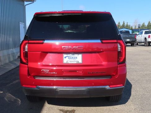Used 2025 GMC Yukon Elevation AWD/4WD image 9