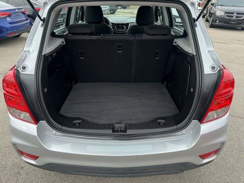 Used 2020 Chevrolet Trax LS image 11