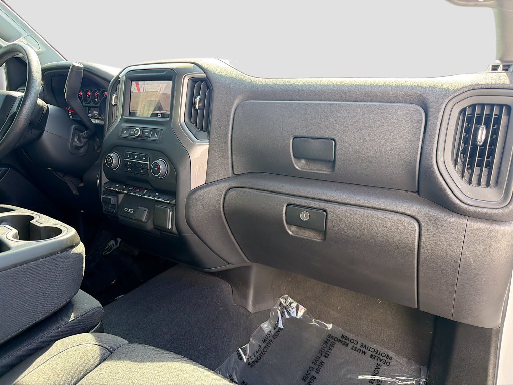 Used 2024 Chevrolet Silverado 1500 Custom Trail Boss w/ LPO, Dark Essentials Package AWD/4WD image 28