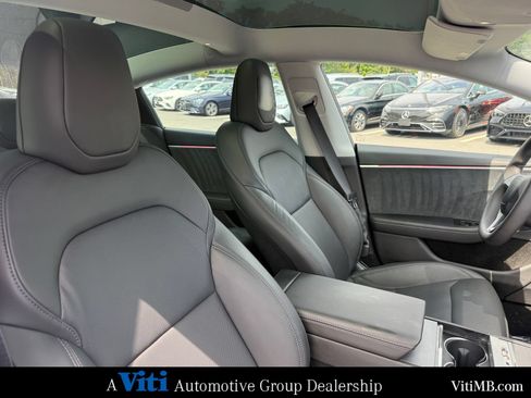 Used 2024 Tesla Model 3 Long Range AWD/4WD image 31