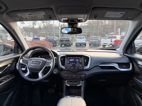 Used 2022 GMC Terrain SLE w/ Driver Convenience Package image 12