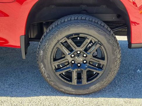 New 2026 Chevrolet Silverado 1500 Custom Trail Boss w/ LPO, Dark Essentials Package AWD/4WD image 18