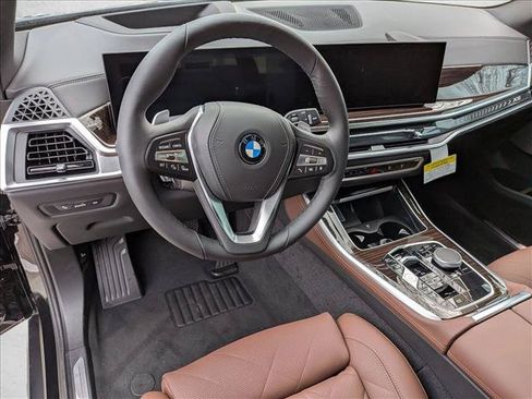 Used 2026 BMW X5 xDrive40i AWD/4WD image 3