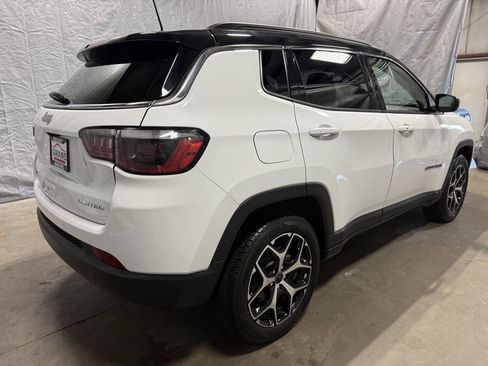 Used 2025 Jeep Compass Limited AWD/4WD image 6