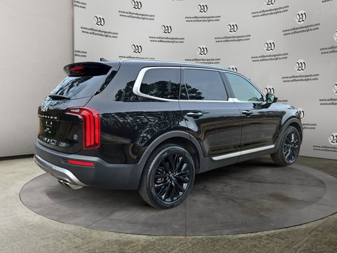 Used 2022 Kia Telluride SX w/ SX Prestige Package image 5