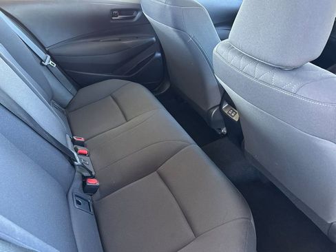 Used 2025 Toyota Corolla LE image 21