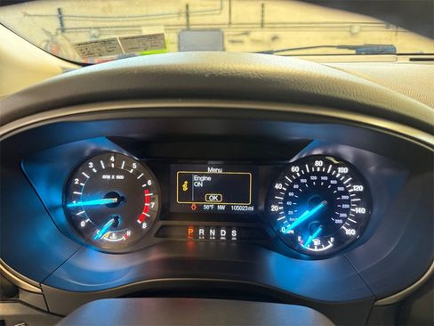 Used 2014 Ford Fusion SE w/ Equipment Group 202A image 16