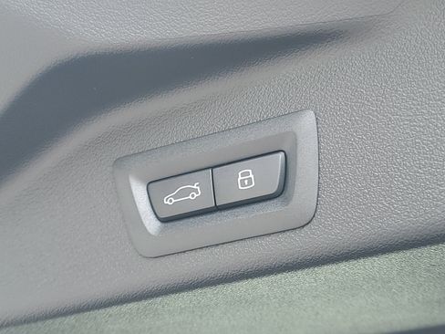 New 2026 BMW X5 xDrive40i w/ M Sport Package AWD/4WD image 28