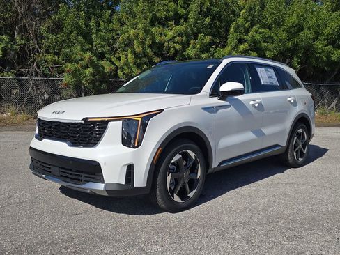 New 2026 Kia Sorento EX w/ EX Premium Package AWD/4WD image 4