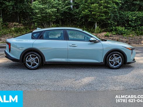 Used 2025 Kia K4 FWD image 9