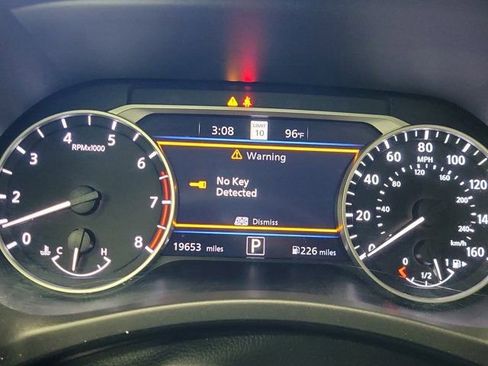 Certified 2023 Nissan Sentra SR w/ SR Premium Package FWD image 29
