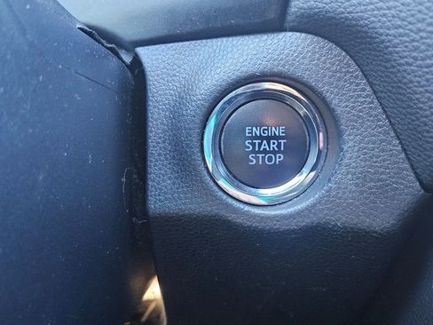 Used 2019 Toyota RAV4 XLE image 41