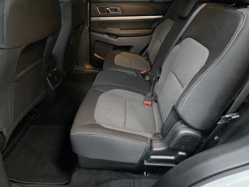 Used 2019 Ford Explorer XLT w/ Class III Trailer Tow Package FWD image 8