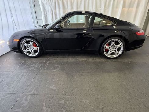 Used 2006 Porsche 911 Carrera S RWD image 2