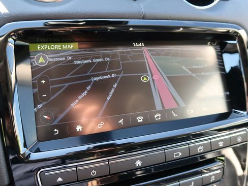 Used 2019 Jaguar XJ R-Sport image 33