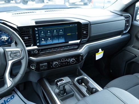 New 2026 Chevrolet Silverado 1500 LT Trail Boss AWD/4WD image 17