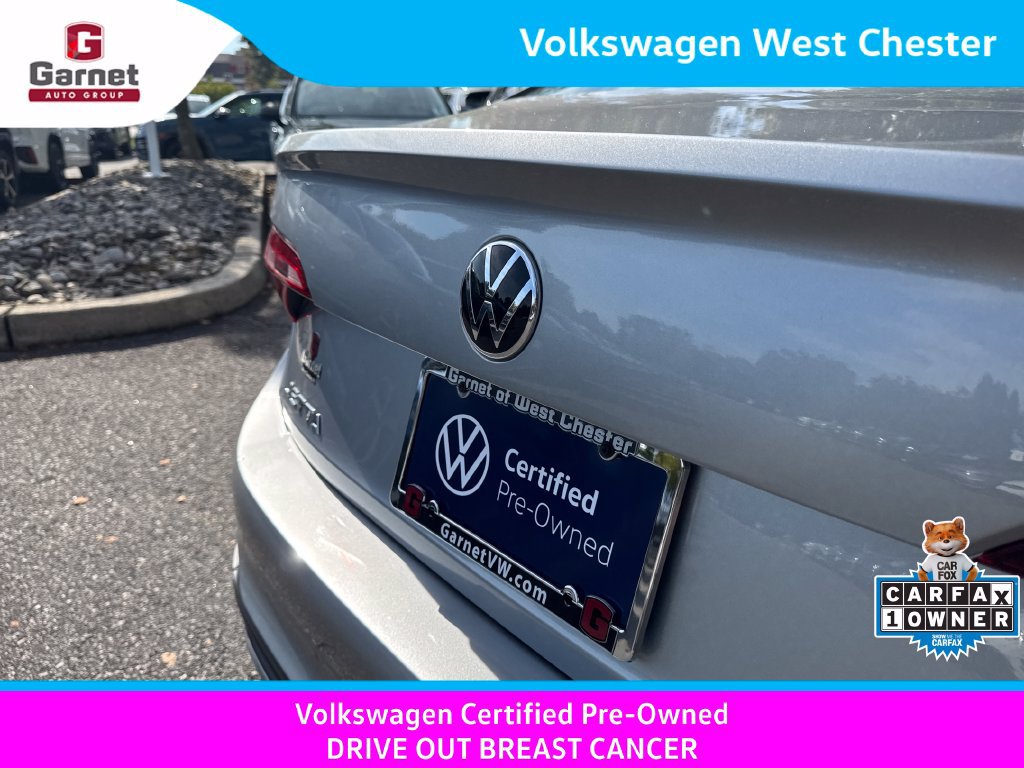 Certified 2023 Volkswagen Jetta SE FWD image 36