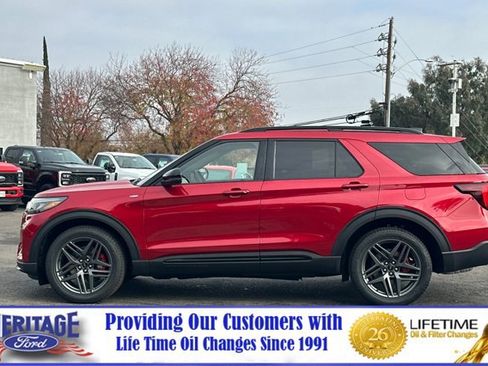 New 2026 Ford Explorer ST-Line w/ ST-Line Street Pack image 7