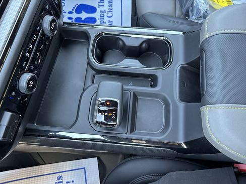 New 2026 Chevrolet Silverado 1500 ZR2 AWD/4WD image 23
