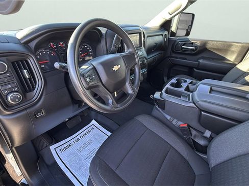 Used 2023 Chevrolet Silverado 2500 Custom w/ Custom Convenience Package image 18