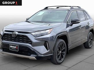 Used 2025 Toyota RAV4 XSE AWD/4WD video 1
