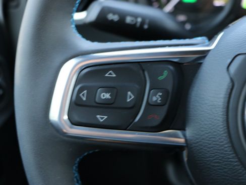 Used 2024 Jeep Wrangler High Altitude AWD/4WD image 16