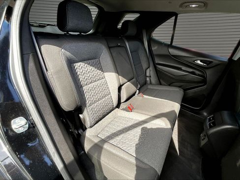 Used 2024 Chevrolet Equinox LT AWD/4WD image 16