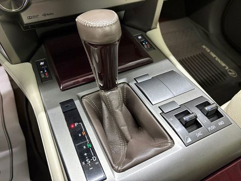 Used 2019 Lexus GX 460 Premium w/ Premium Package AWD/4WD image 31
