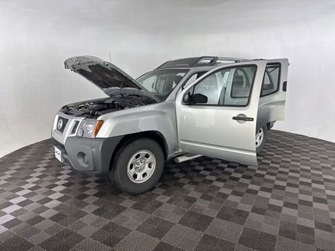 Used 2015 Nissan Xterra X image 12