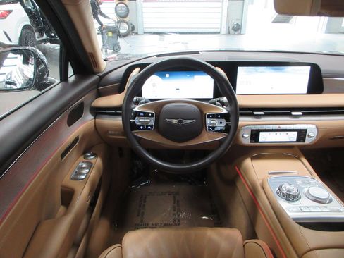 Used 2023 Genesis G90 3.5T AWD/4WD image 36