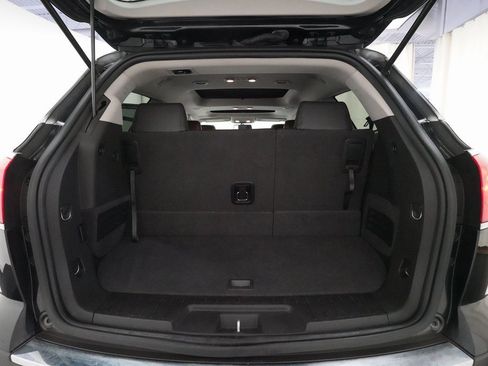 Used 2010 Buick Enclave CXL image 10