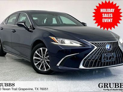 Used 2022 Lexus ES 300h 300h w/ Accessory Package 2