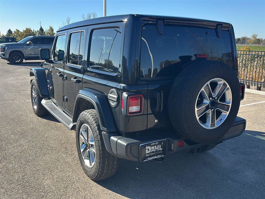 Used 2019 Jeep Wrangler Unlimited Sahara AWD/4WD image 14