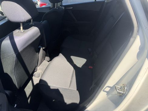 Used 2012 MAZDA MAZDA3 i Touring FWD image 8