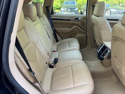 Used 2013 Porsche Cayenne S AWD/4WD image 39