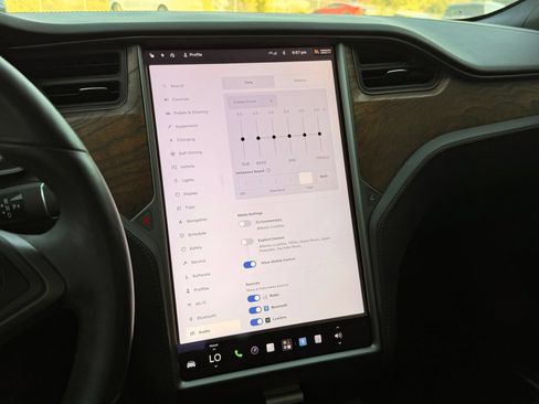 Used 2020 Tesla Model S Long Range AWD/4WD image 49