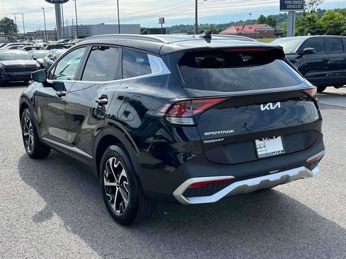 Certified 2025 Kia Sportage EX AWD/4WD image 31
