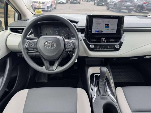 Used 2024 Toyota Corolla LE FWD image 20
