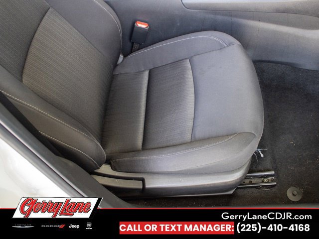 Used 2025 Nissan Altima 2.5 SV FWD image 12