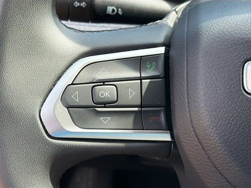 Used 2024 Jeep Compass Latitude w/ Altitude Special Edition AWD/4WD image 12