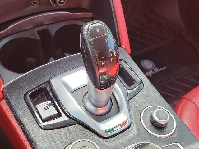 Used 2020 Alfa Romeo Stelvio w/ Nero Edizione RWD image 33