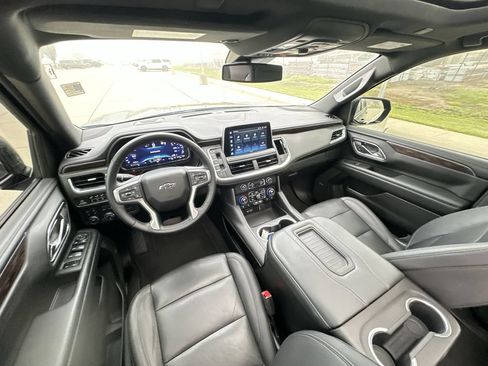 Certified 2023 Chevrolet Suburban Z71 w/ Luxury Package AWD/4WD image 21
