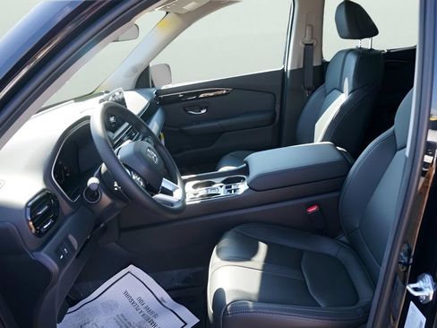 Used 2025 Honda Pilot EX-L image 12