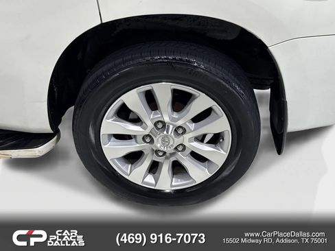 Used 2010 Toyota Sequoia Platinum AWD/4WD image 34