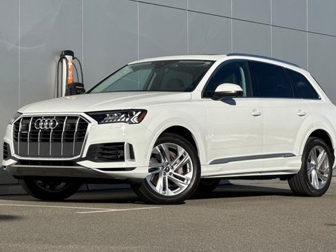 Used 2024 Audi Q7 3.0T Premium image 1