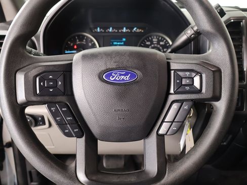 Used 2018 Ford F150 XLT image 3