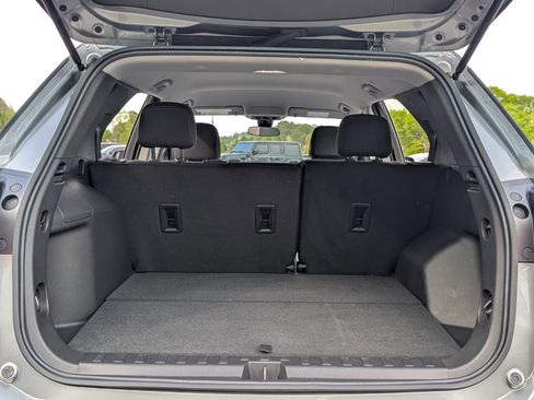 Used 2024 Chevrolet Equinox LS w/ Sport Edition image 18