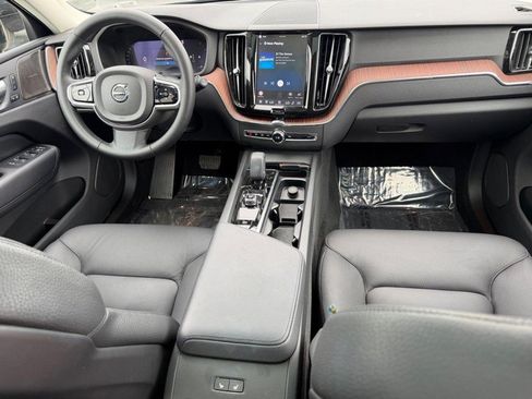 Certified 2024 Volvo XC60 B5 Plus w/ Protection Package Premier AWD/4WD image 12