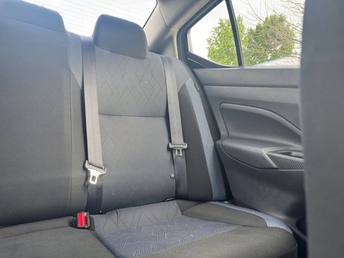 Used 2025 Nissan Versa SV FWD image 35